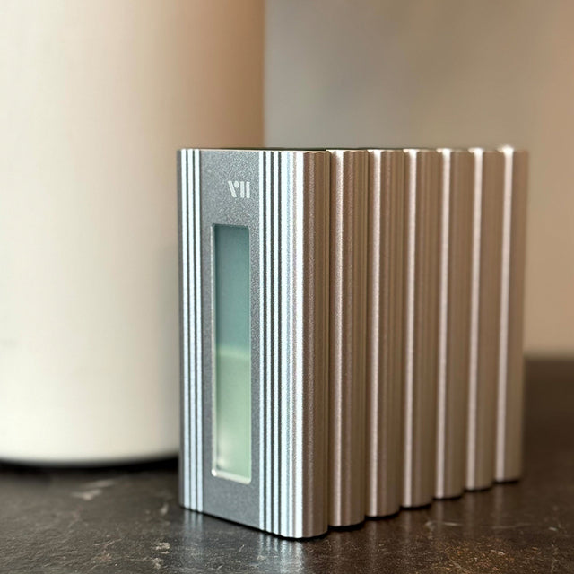 Silberne Tablettenbox aus Aluminium, 7-Tage-Set mit 2 Fächern